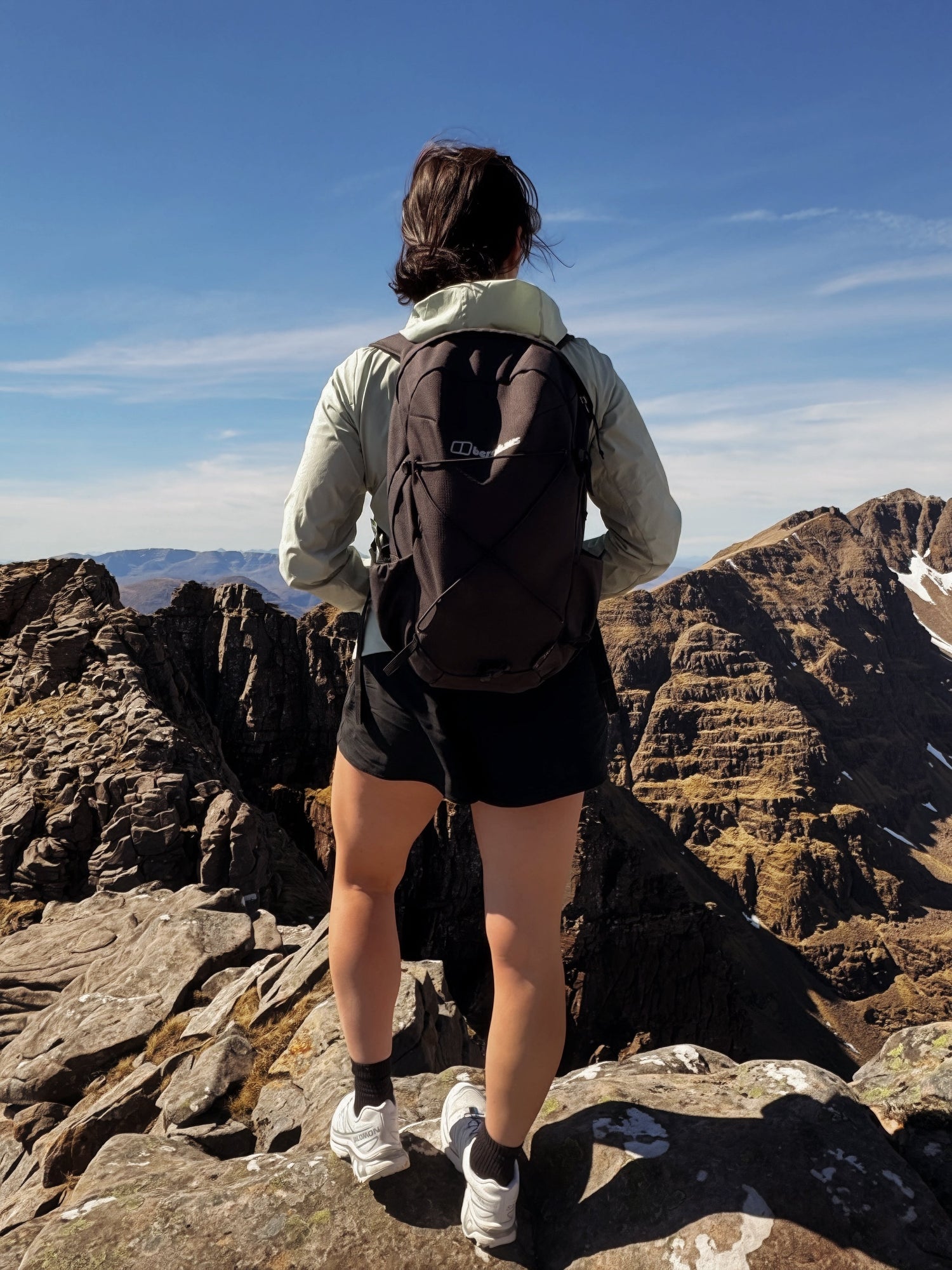 How to Choose Quick-Dry and Breathable Outdoor Clothing for Summer