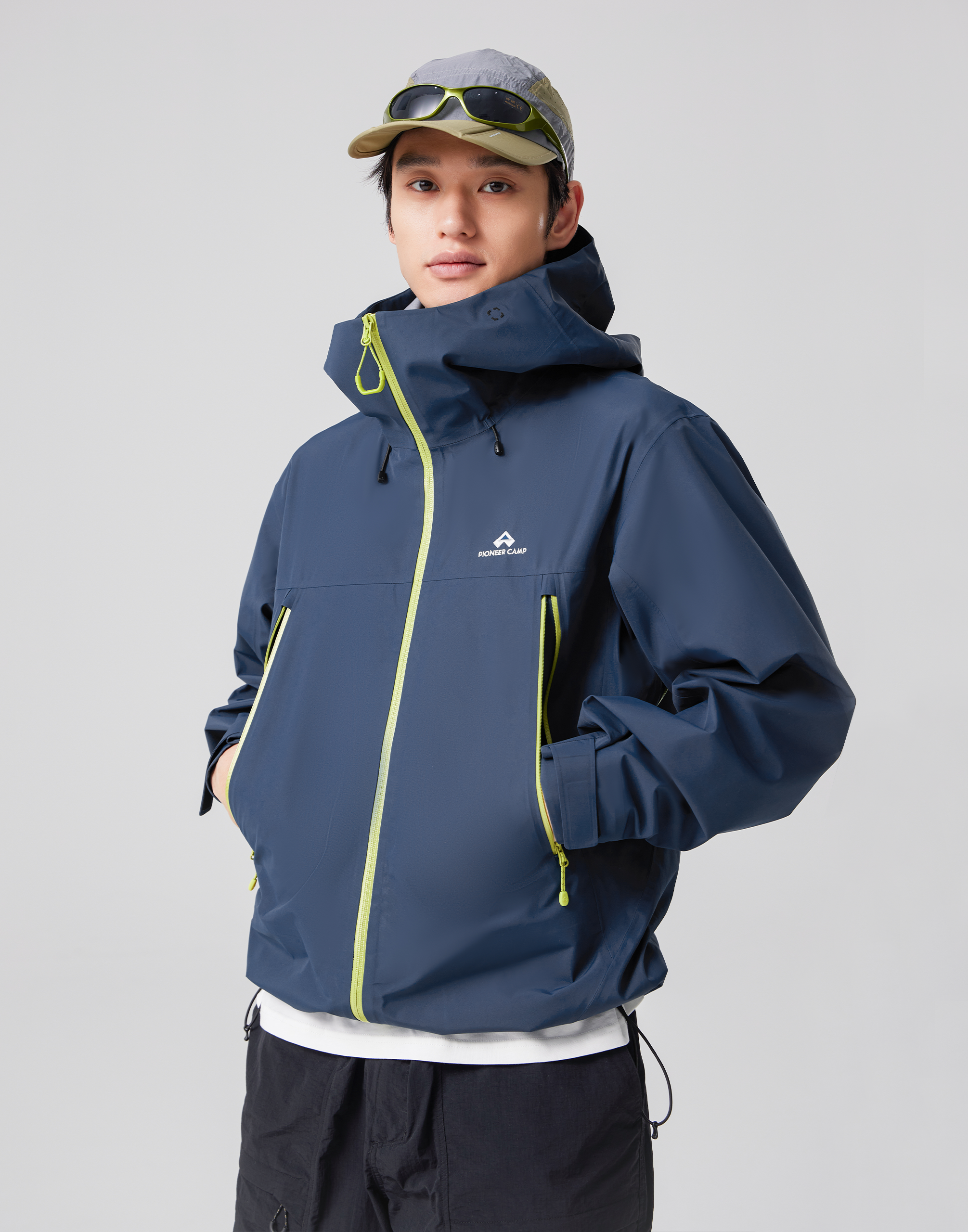 Pioneer Camp Little Eagle 3L Hardshell Jacket