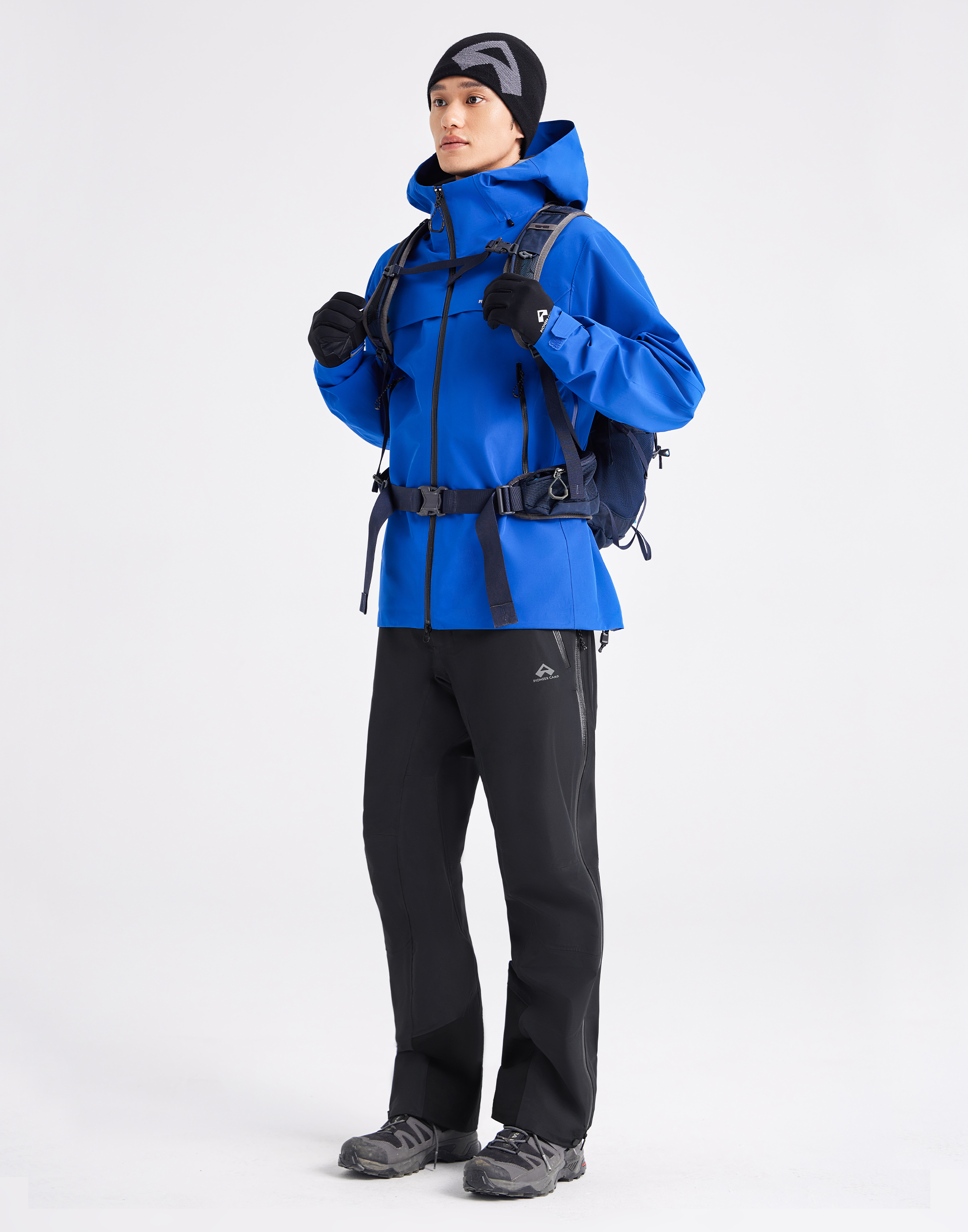 Pioneer Camp Falcon Tech Pants