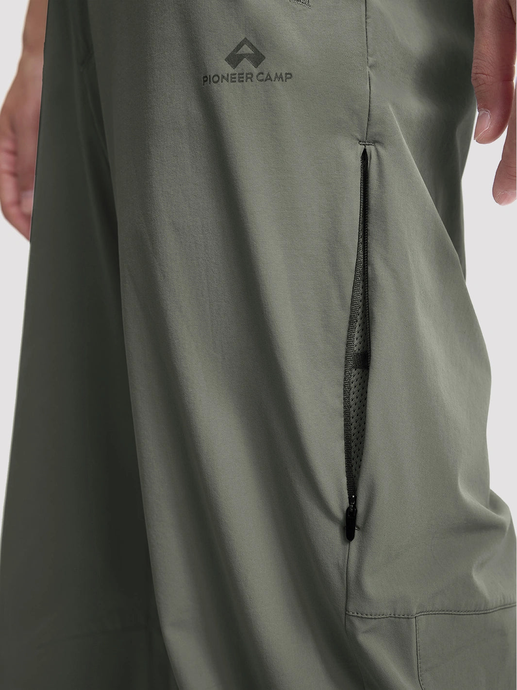 Men's Lightweight Ventilated Hiking Pants PIONEER CAMP