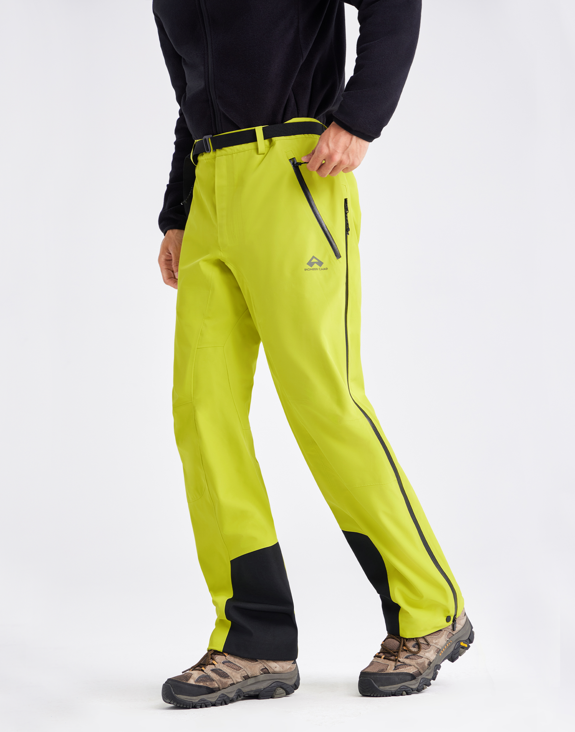 Pioneer Camp Falcon Tech Pants