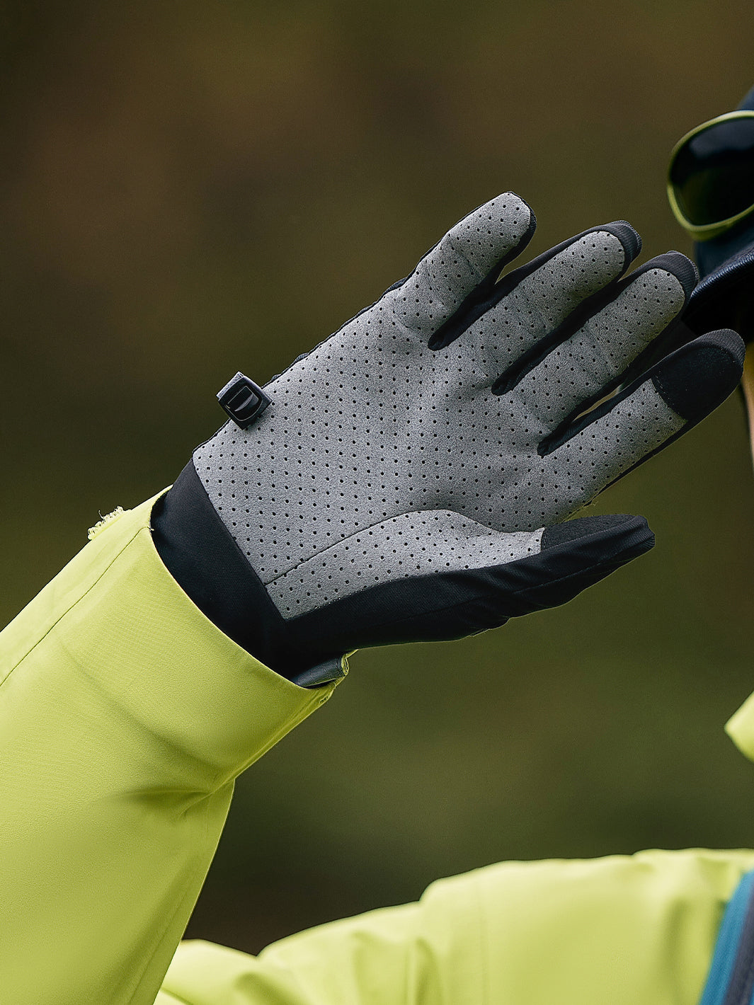 UPF 100+ Cooling Sun Gloves with Touchscreen PIONEER CAMP