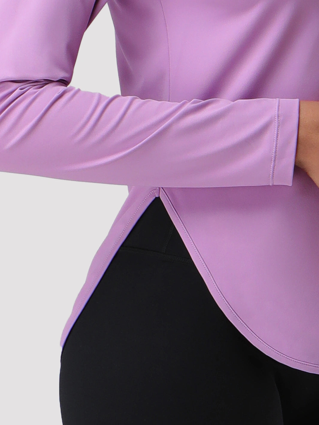 Camiseta de protección solar UPF 50+ con dobladillo alto-bajo para mujer
