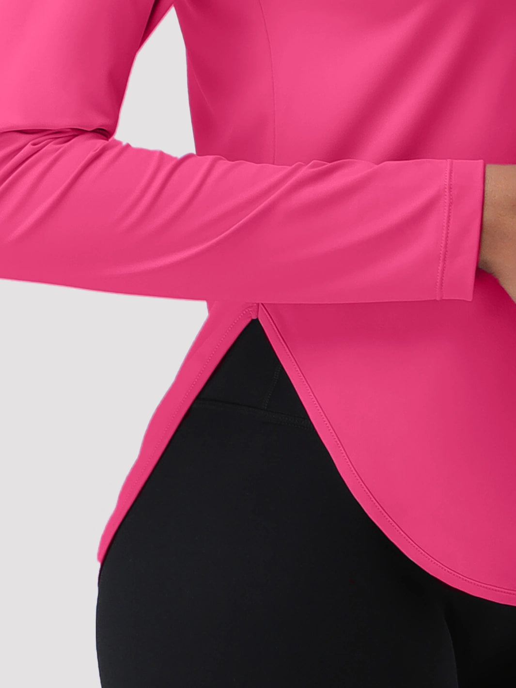 Camiseta de protección solar UPF 50+ con dobladillo alto-bajo para mujer