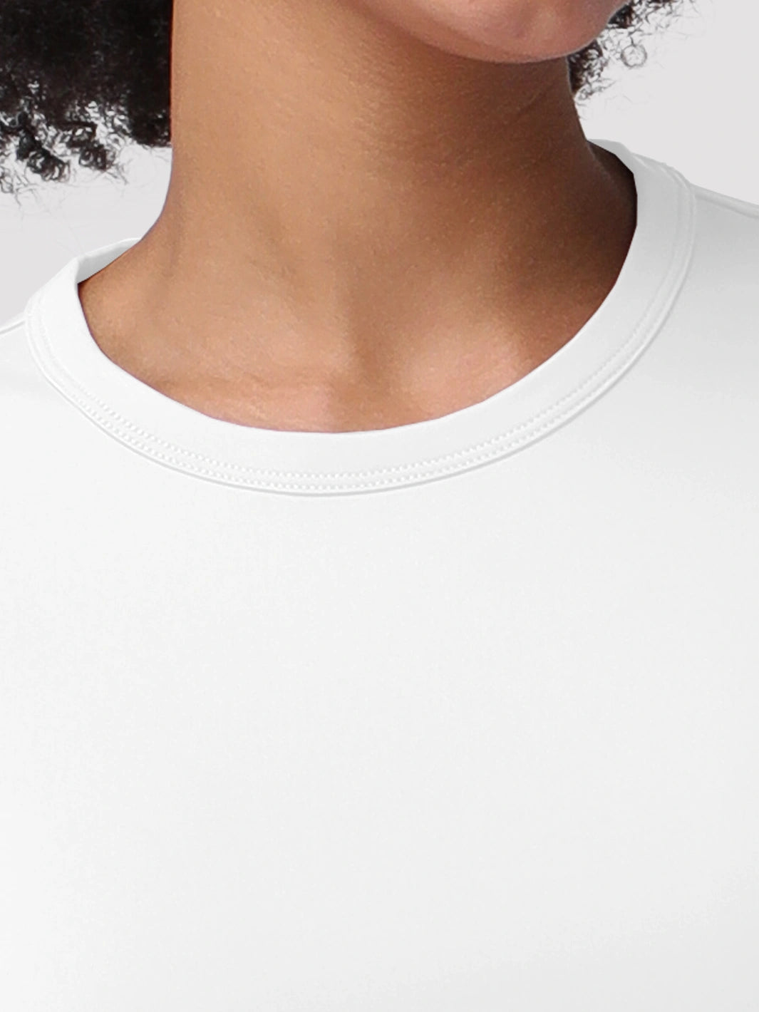Camiseta de protección solar UPF 50+ con dobladillo alto-bajo para mujer