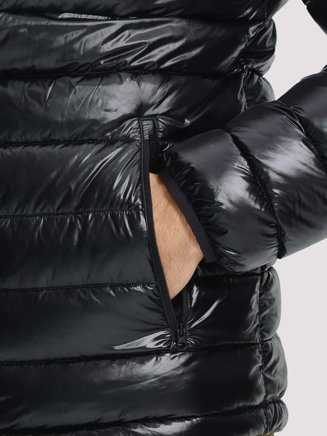 Men's Lightweight Packable Puffer Jacket with Chest Pocket