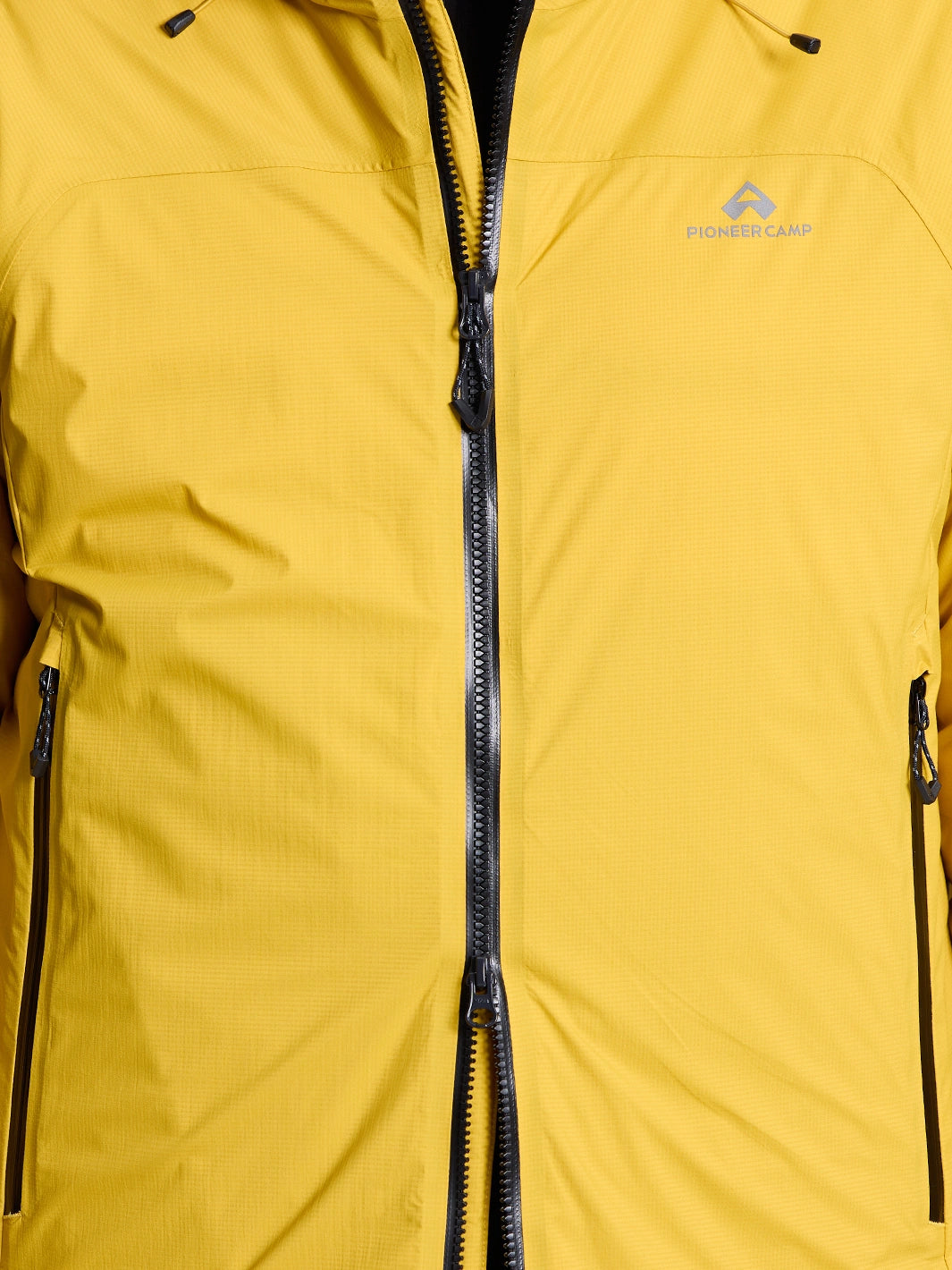 Men's Toray 2L Waterproof 800 Fill Power Goose Down Jacket PIONEER CAMP