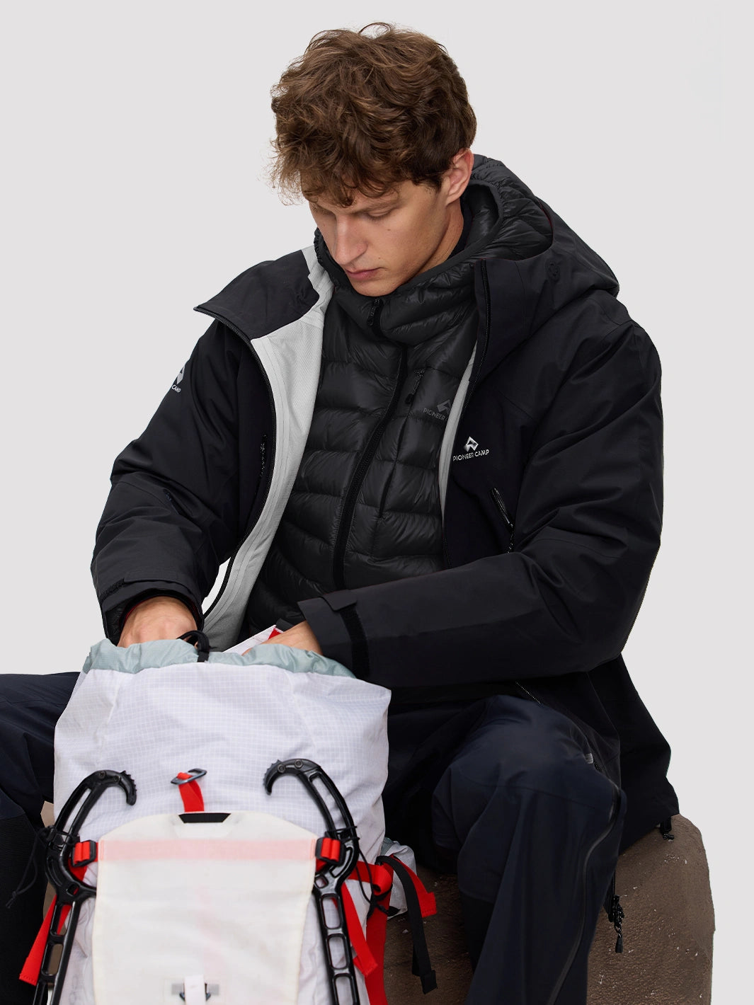 Men's 850 Fill Packable Down Jacket PIONEER CAMP