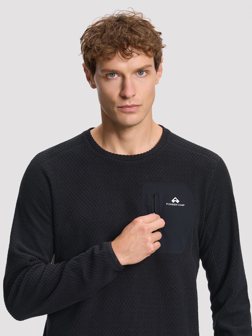 Men's Moisture-Wicking Wave Fleece Crewneck PIONEER CAMP