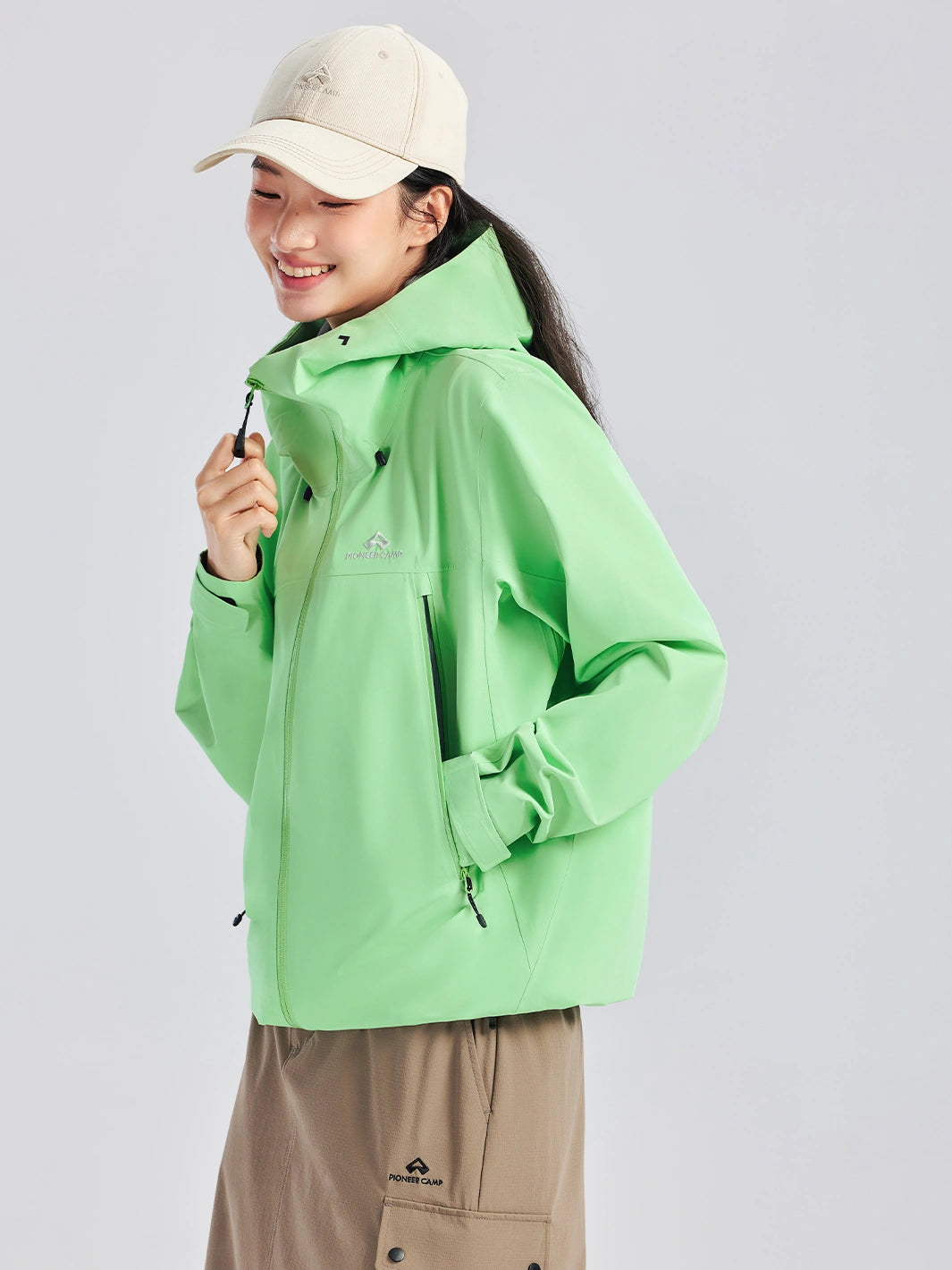 Lu Han's Pick - Unisex Toray 3L Waterproof Hardshell Jacket PIONEER CAMP