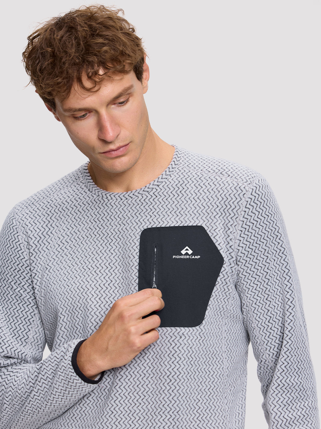 Men's Moisture-Wicking Wave Fleece Crewneck PIONEER CAMP