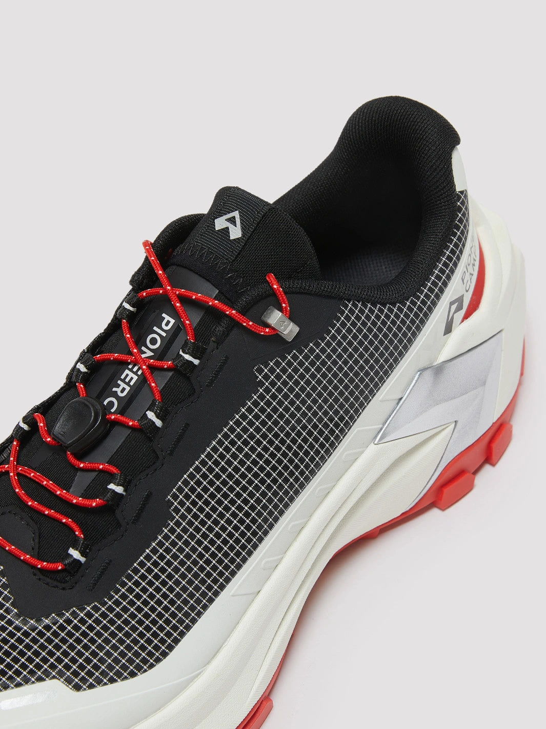 Antyra Trail Running Shoes