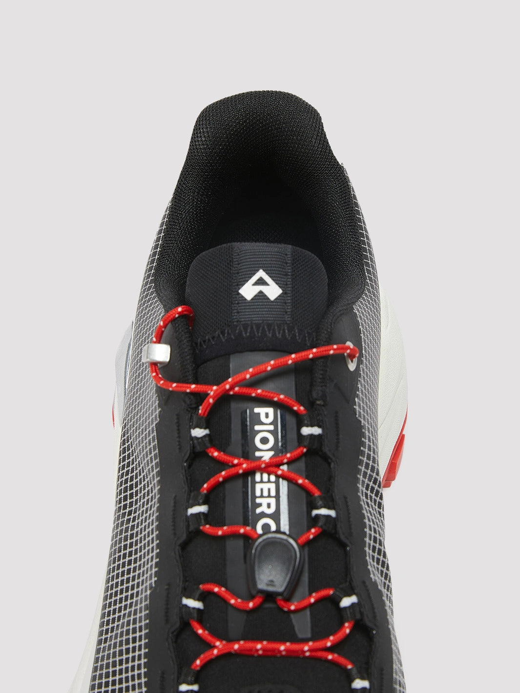 Antyra Trail Running Shoes