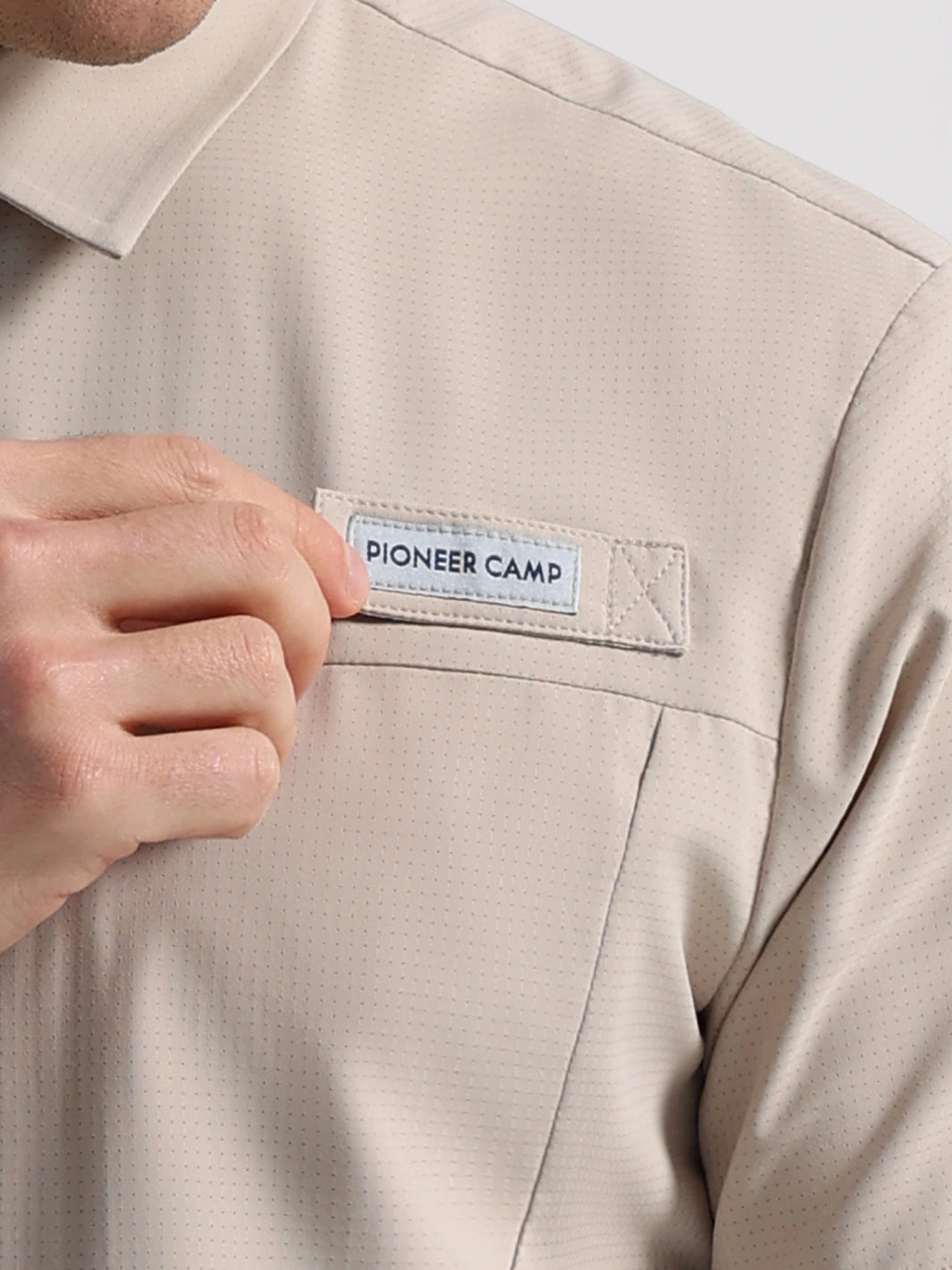 Men's UPF 50+ Quick-Dry Fishing Shirt with Rod Holder