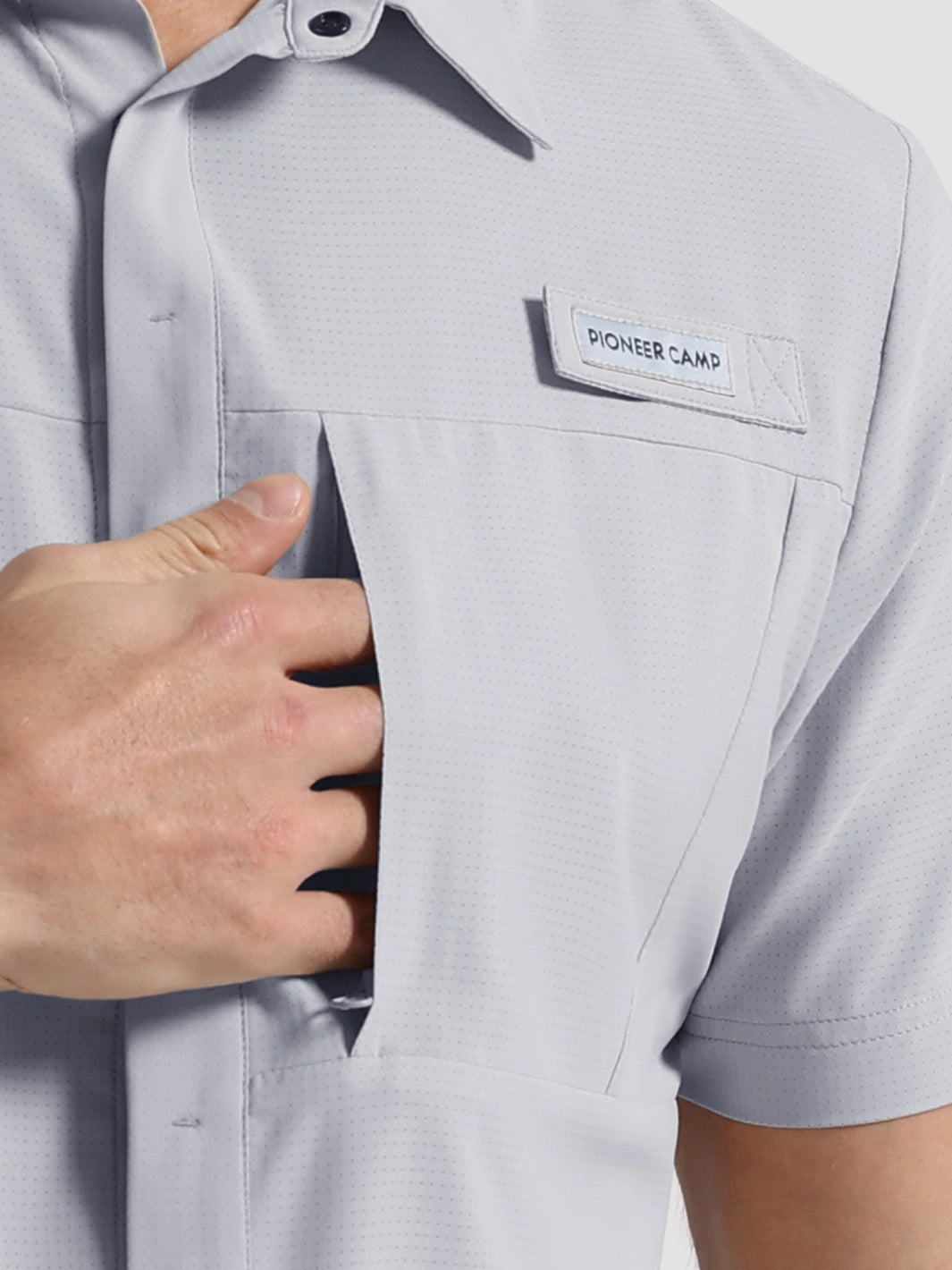 Men's UPF 50+ Quick-Dry Fishing Shirt with Rod Holder