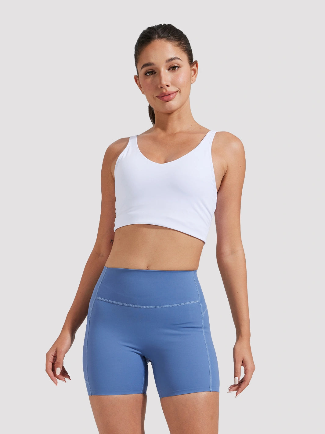 Pantalones cortos de yoga de cintura alta para mujer con bolsillos, que no se suben