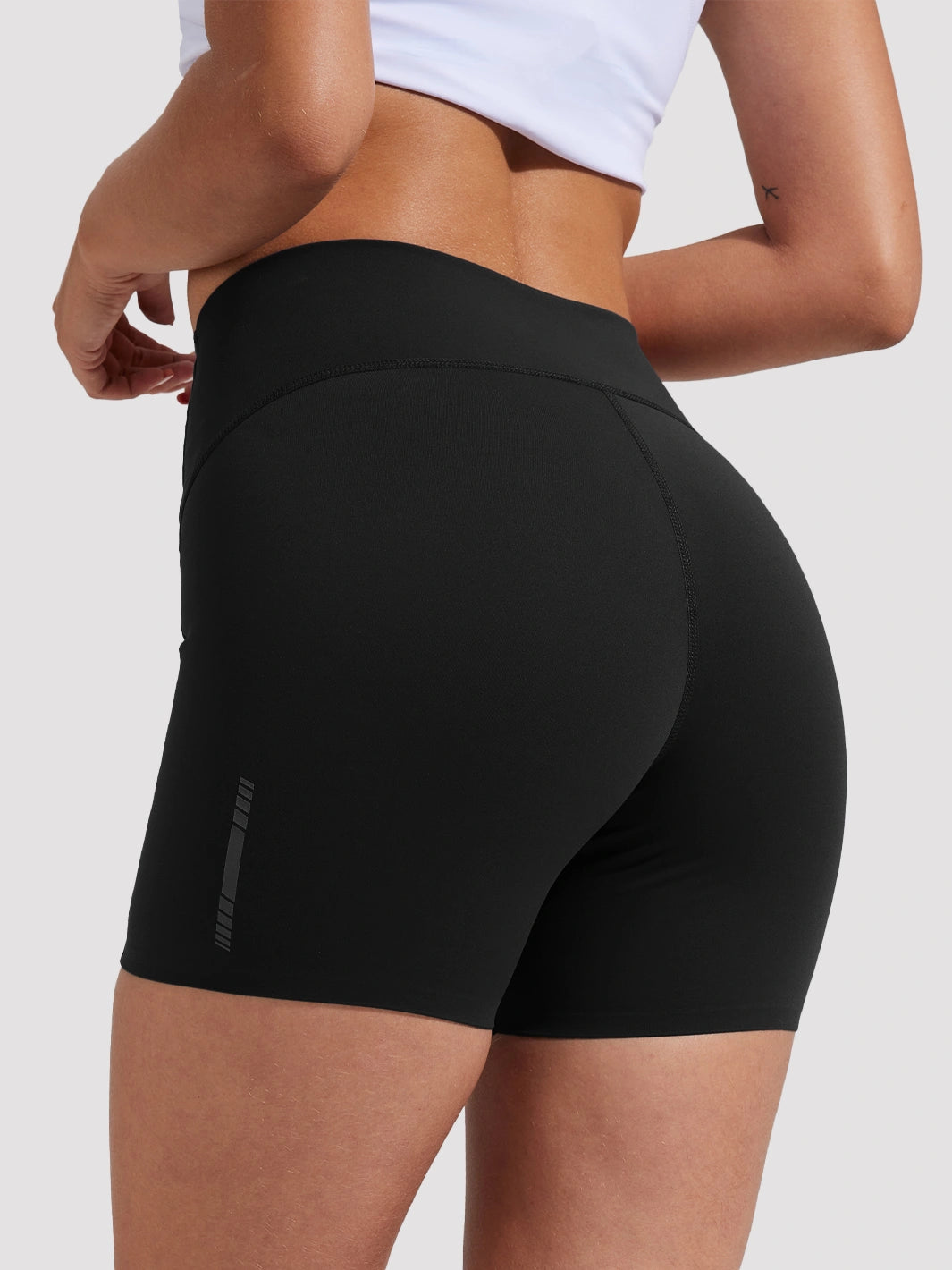 Pantalones cortos de yoga de cintura alta para mujer con bolsillos, que no se suben