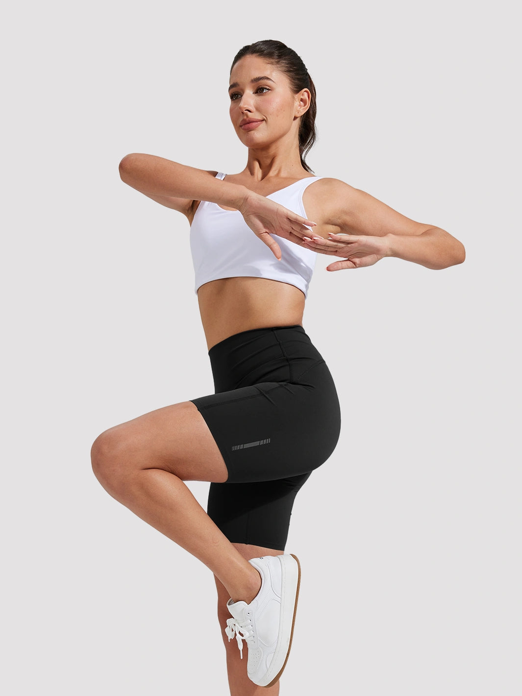 Pantalones cortos de ciclista de tiro alto para mujer sin costura frontal y con bolsillos