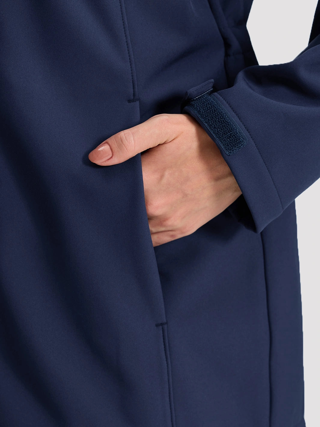 Women's Fleece-Lined Softshell Jacket with Removable Hood