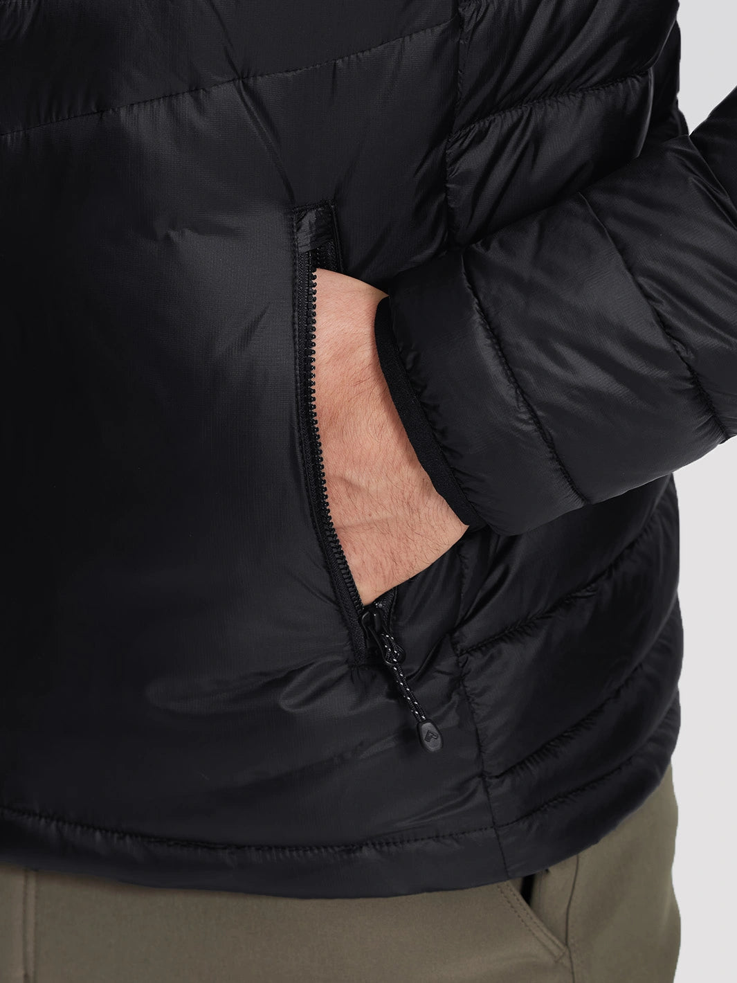 Men's Lightweight Water-Resistant Stand Collar Puffer Jacket