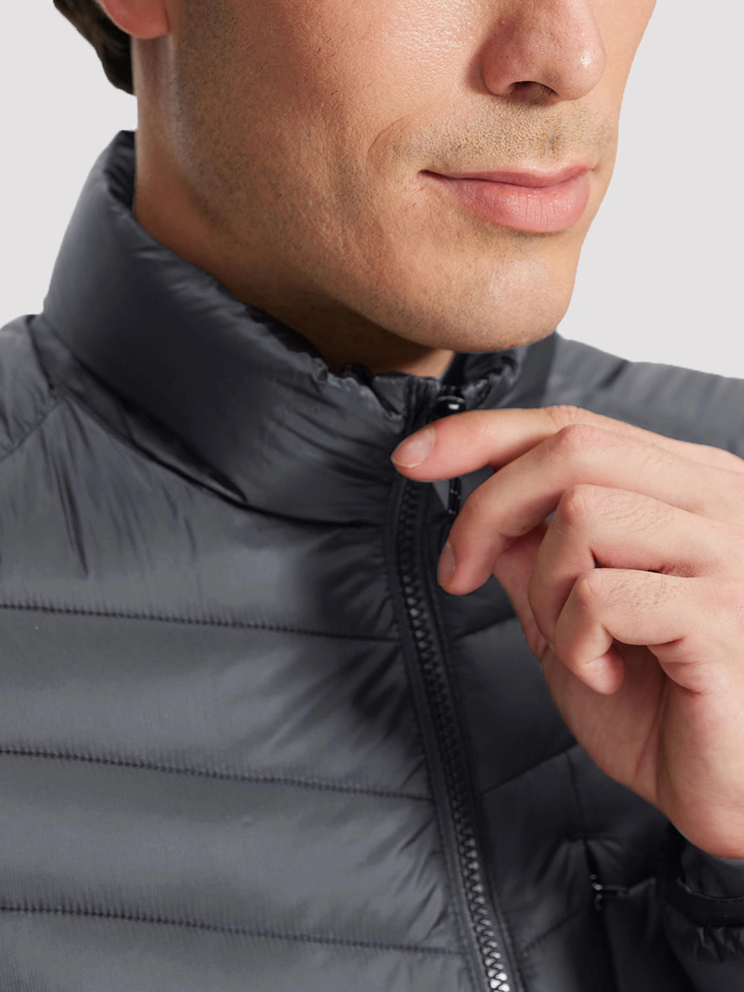 Men's Lightweight Water-Resistant Stand Collar Puffer Jacket