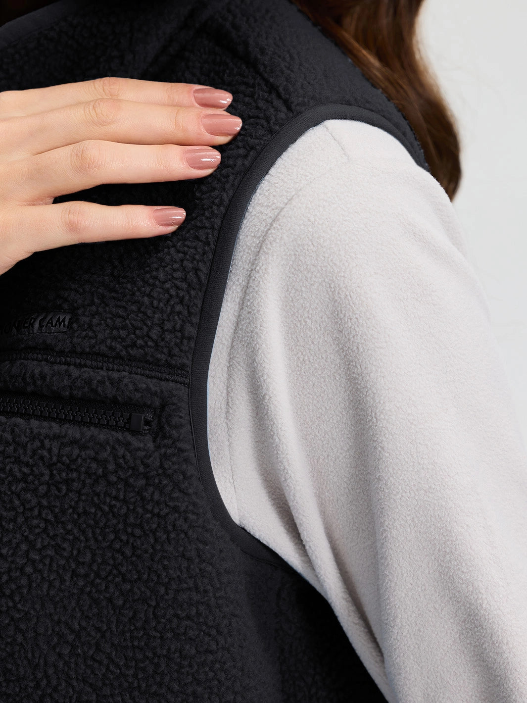 Women's 380G Sherpa Fleece Vest with 3 Zippered Pockets