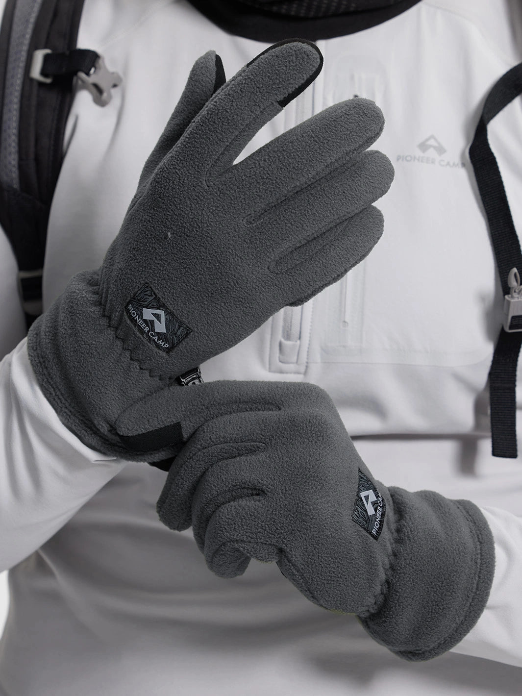 Primaloft® Gold Waterproof Ski Gloves