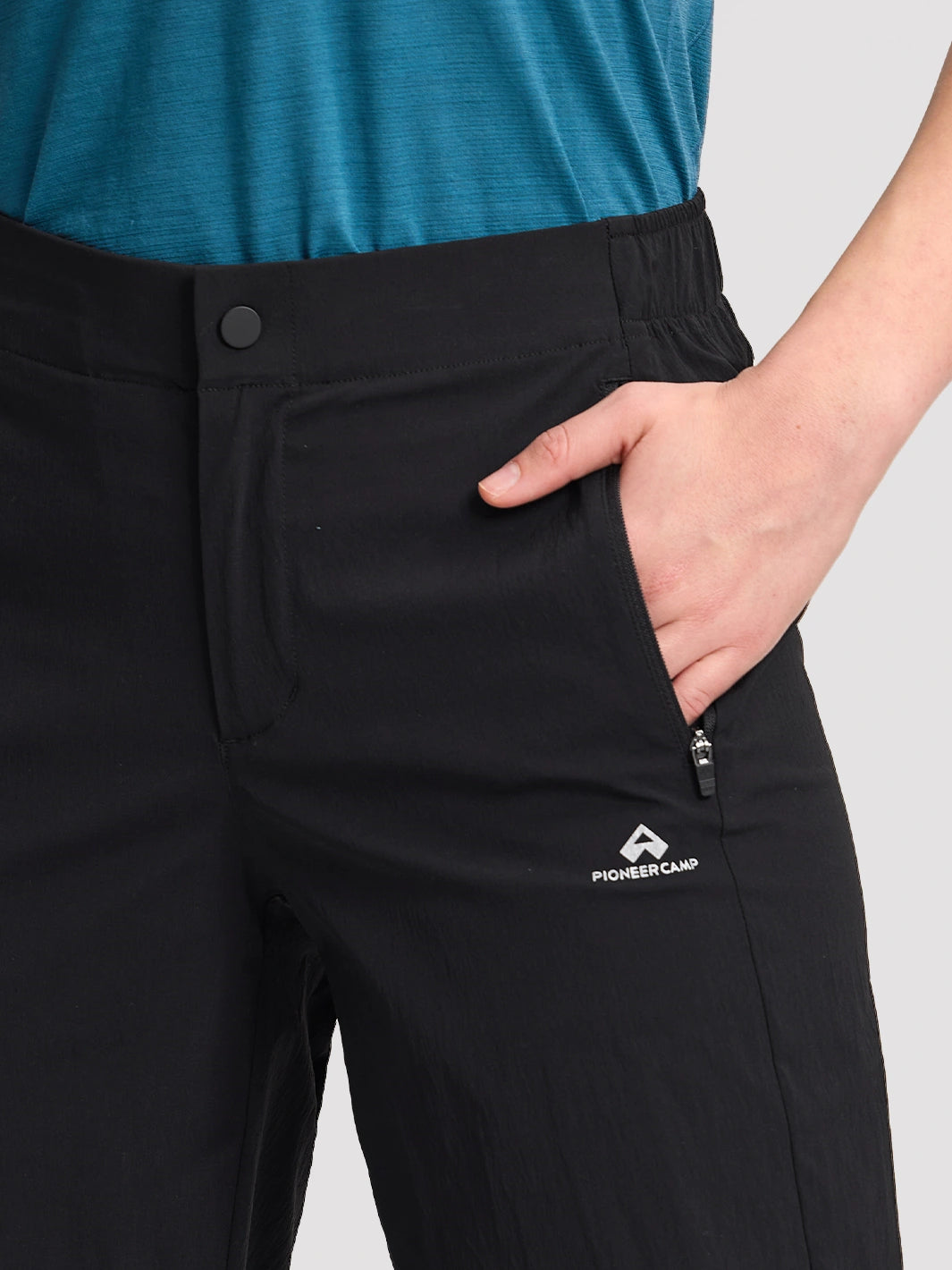 Wasserabweisende Damen-Wanderhose mit Schnelltrocknungsfunktion