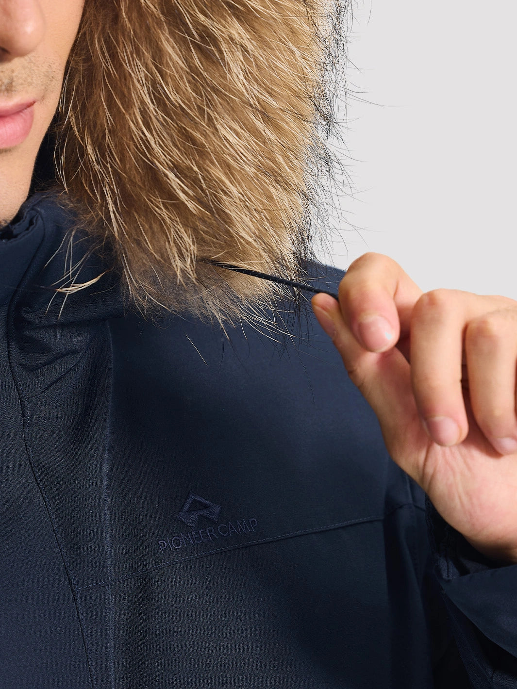 Men's 650FP Removable Hood Down Parka with Backpack Straps