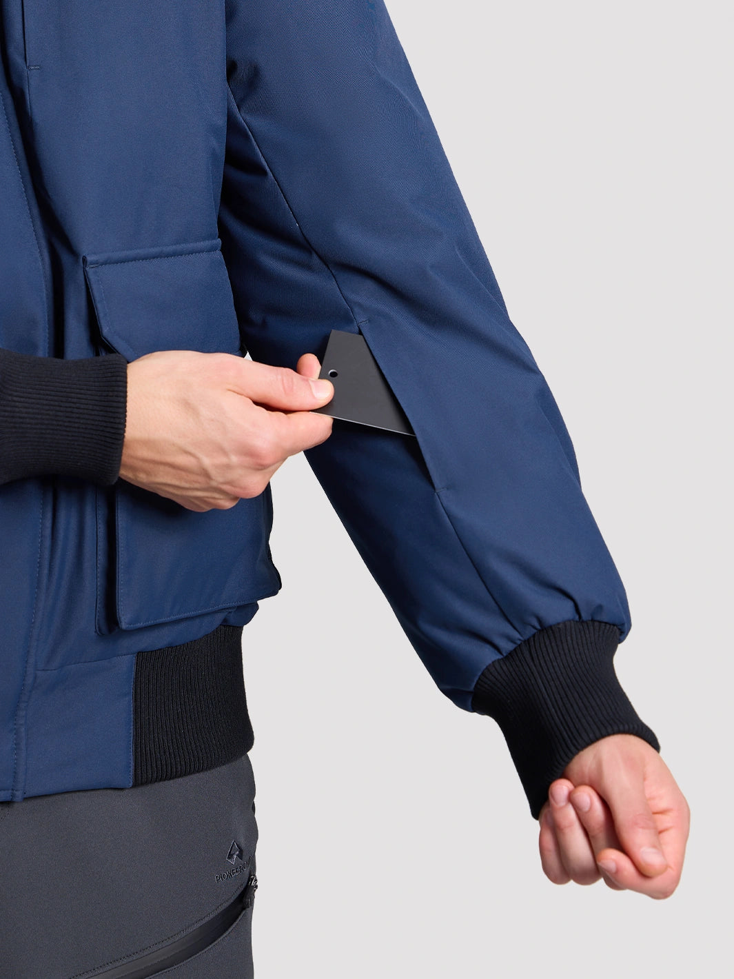 Men's Water-Resistant 700 Fill Power Down Parka PIONEER CAMP