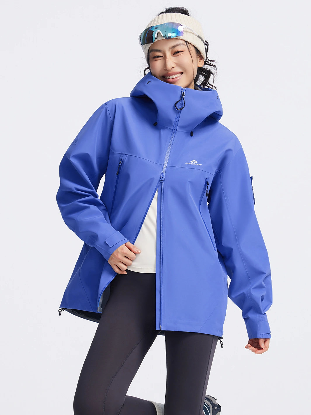 Lu Han's Pick - Unisex Toray 3L Waterproof Hardshell Jacket PIONEER CAMP