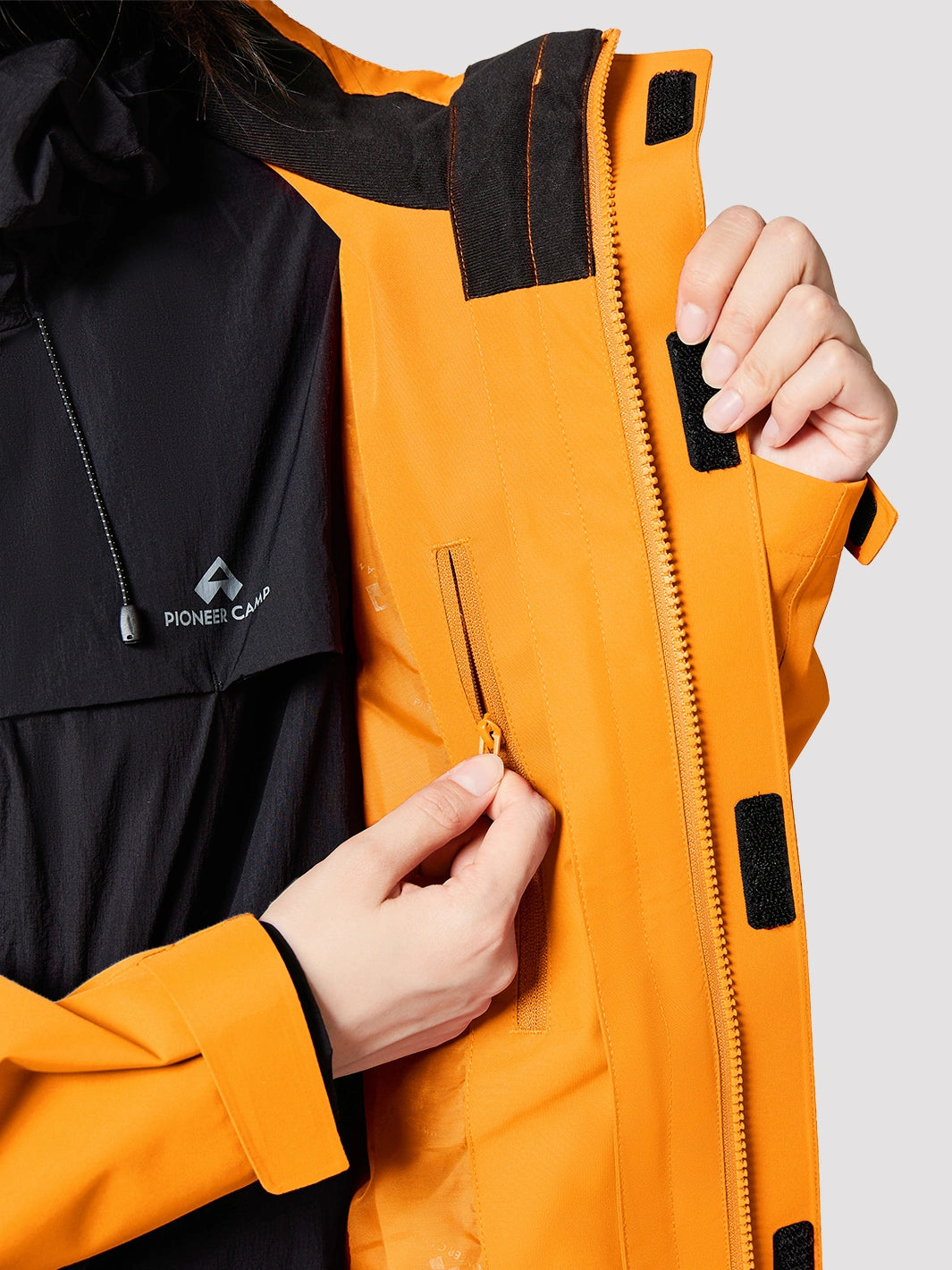 Women's 15000mm Waterproof Hardshell Jacket PIONEER CAMP