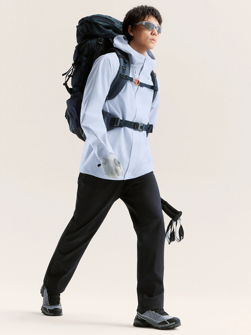 Lu Han's Pick - Men's 2L Waterproof Commuter Hardshell Jacket PIONEER CAMP