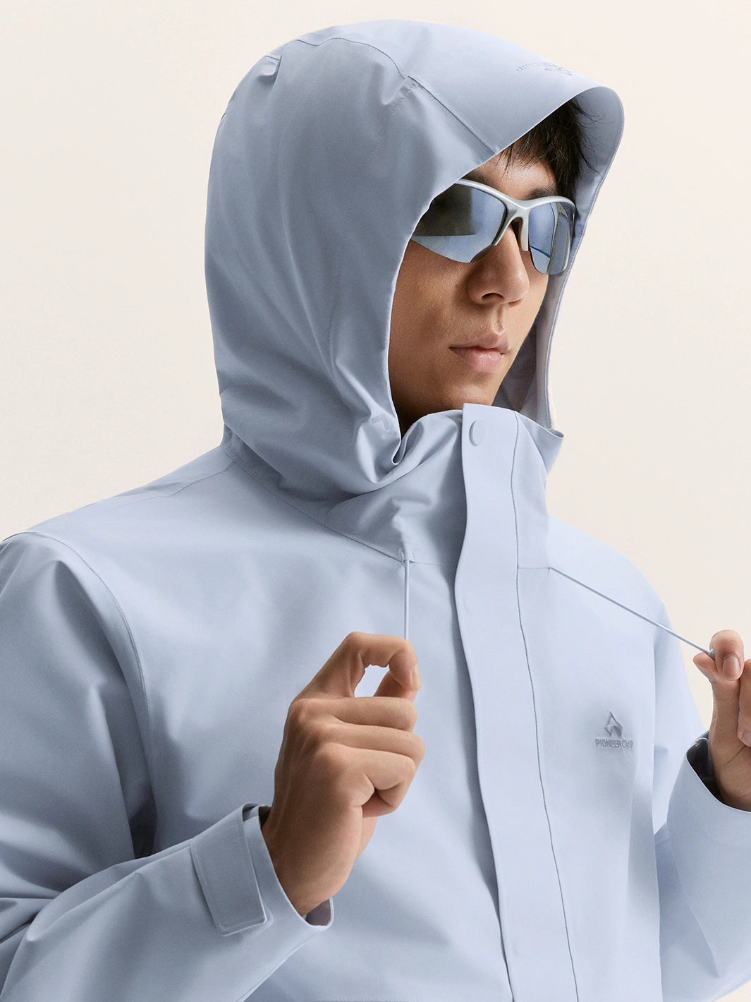 Lu Han's Pick - Men's 2L Waterproof Commuter Hardshell Jacket PIONEER CAMP