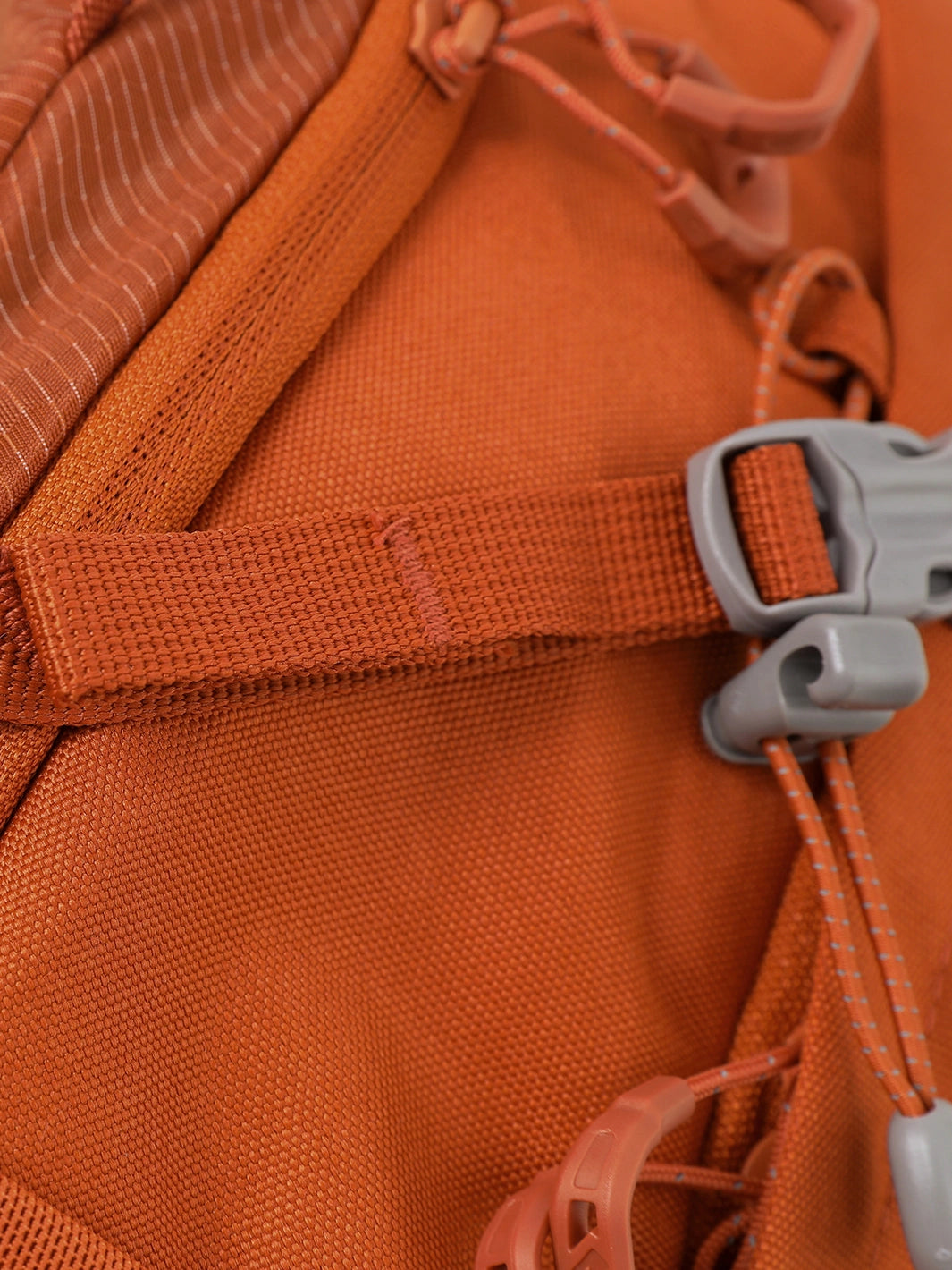 22L Cordura® Hiking Backpack PIONEER CAMP