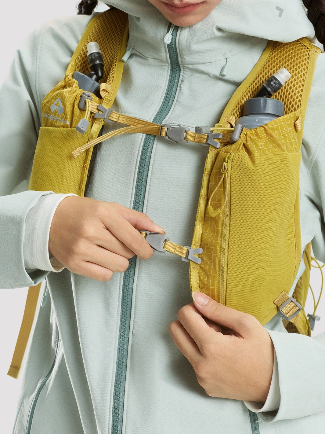 18L Lightweight Breathable Hiking Backpack PIONEER CAMP