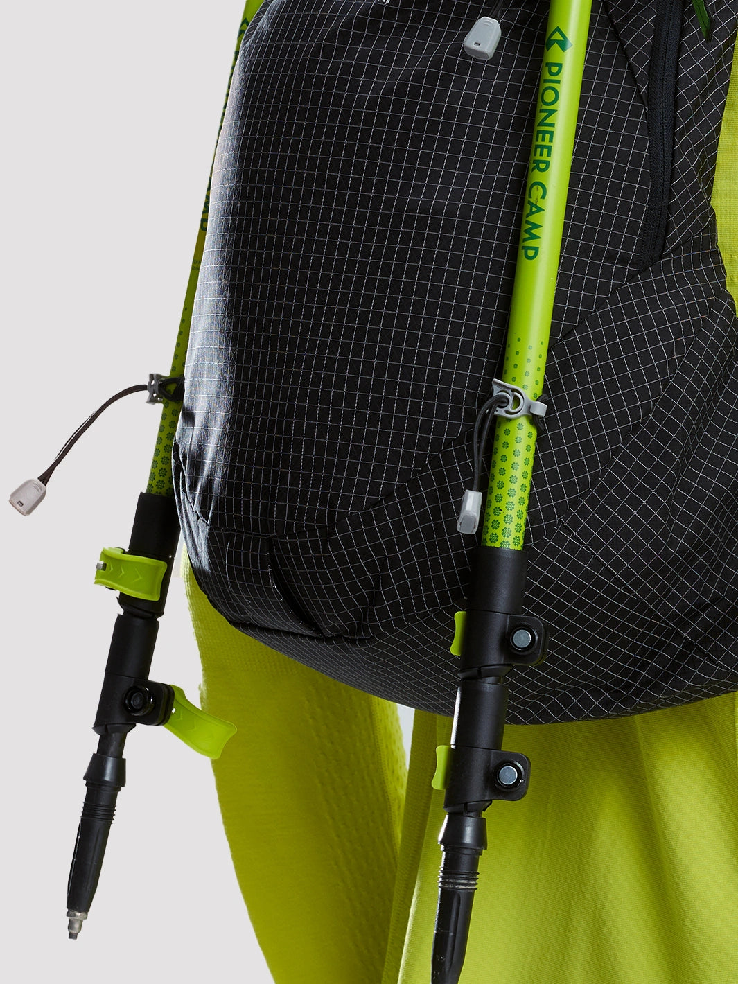 18L Lightweight Breathable Hiking Backpack PIONEER CAMP