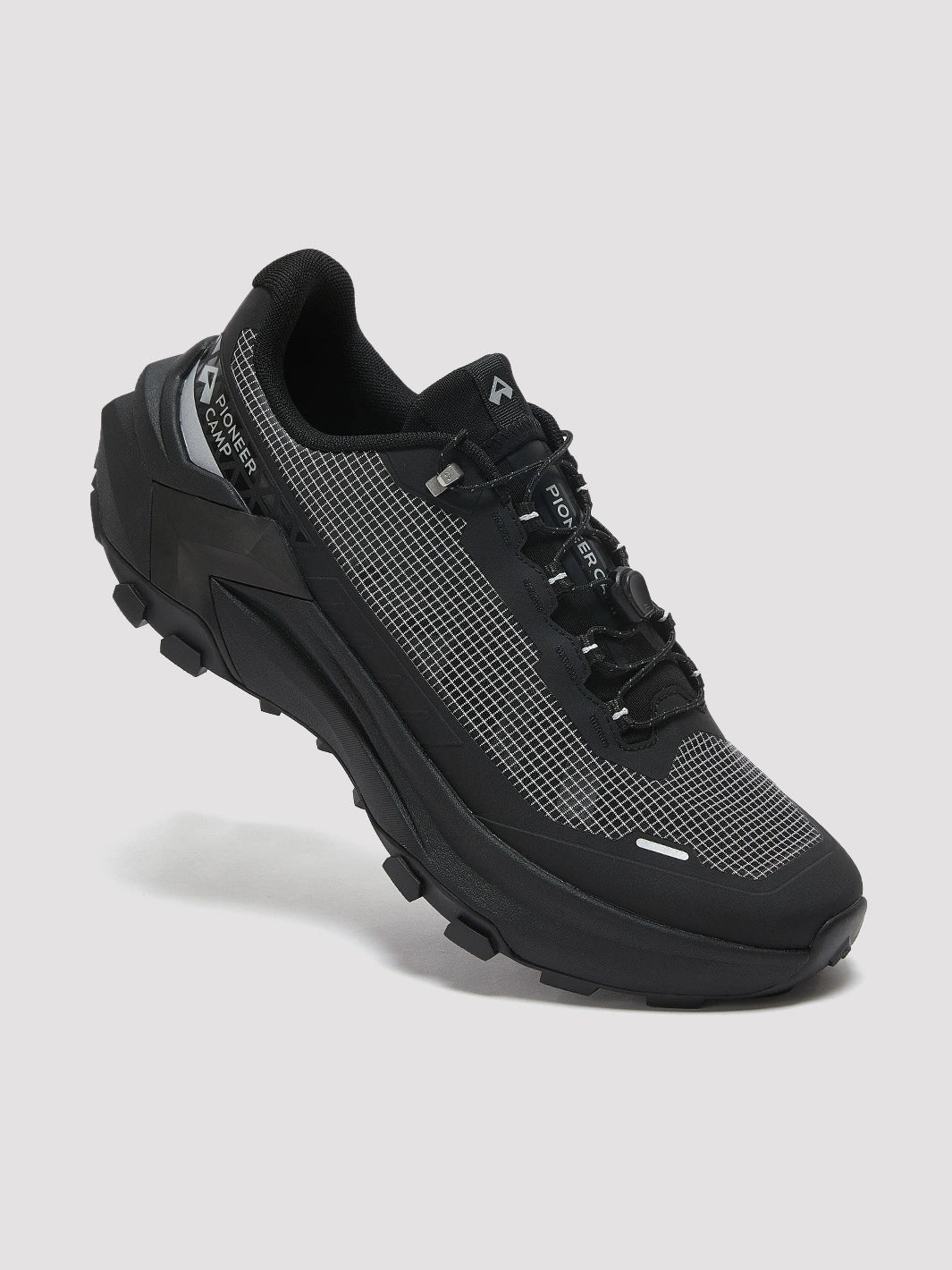 Antyra Trail Running Shoes