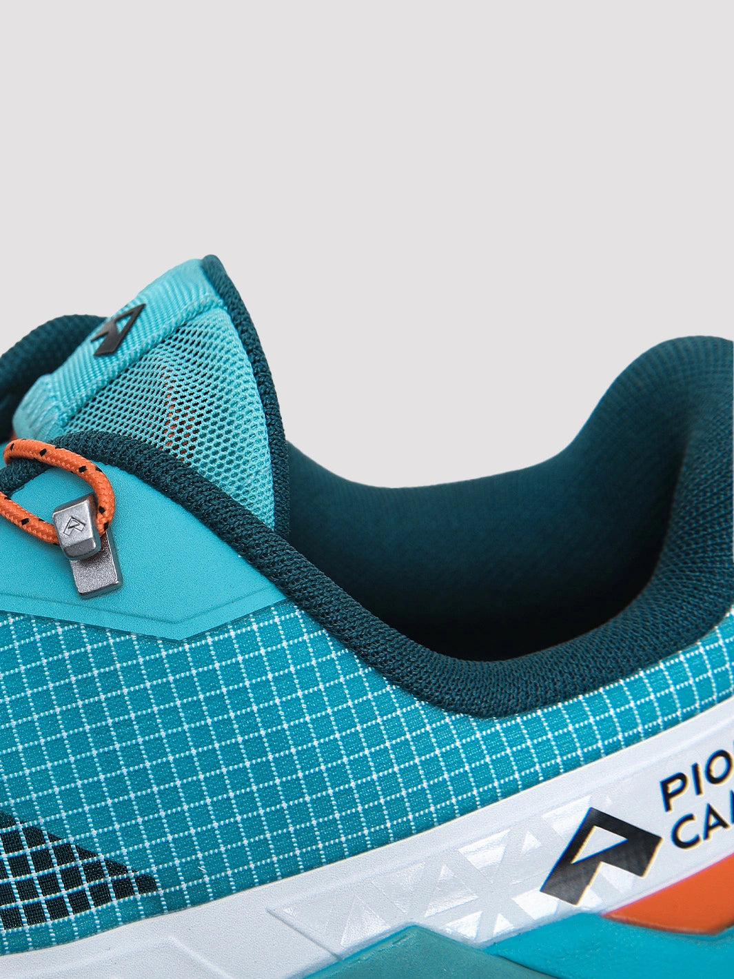 Antyra Trail Running Shoes