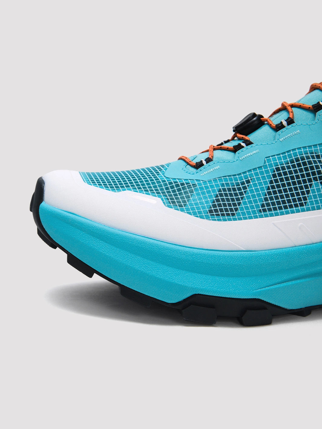Antyra Trail Running Shoes