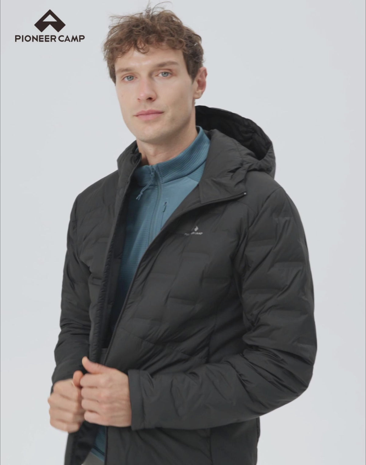 Video laden: Men's 700 Fill Duck Down Hooded Jacket